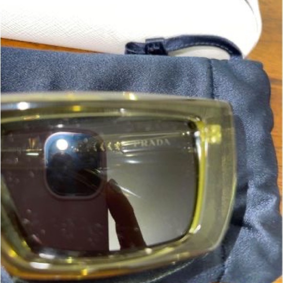 Green rectangular Prada runway sunglasses - Picture 5 of 5